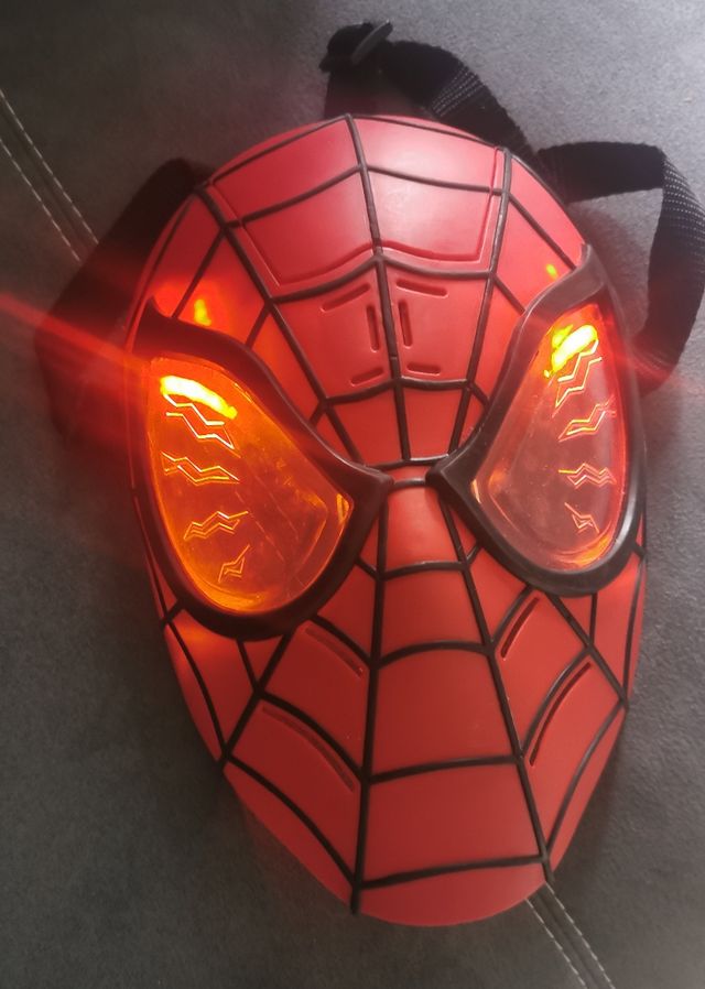 Maschera Spiderman con luci e suoni