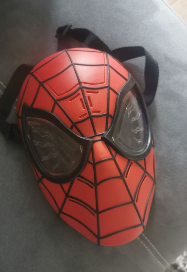 Maschera Spiderman con luci e suoni