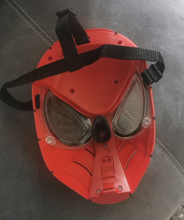 Maschera Spiderman con luci e suoni