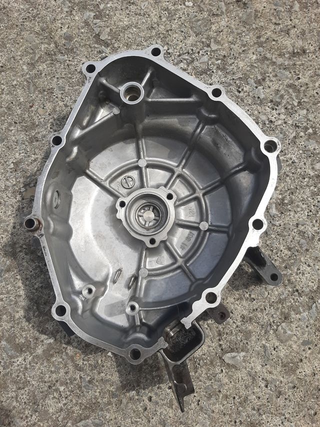 Tapa alternador SV650
