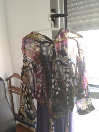 Vestido evento elegante corto lila 