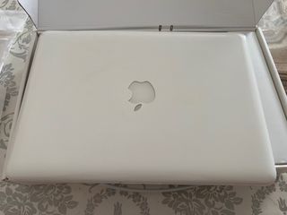 MacBook 13 pulgadas blanco