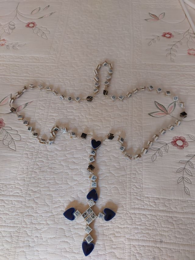 Rosario de porcelana