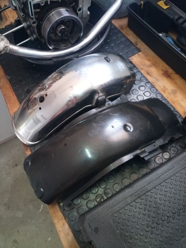 Guardabarros trasero completo Suzuki GN 250