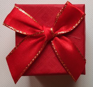 pendientes mujer rosa aro acero lagrima gota