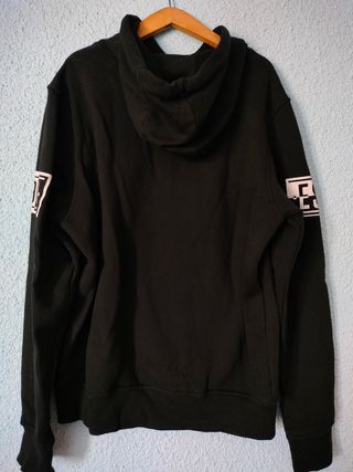 Sudadera negra
