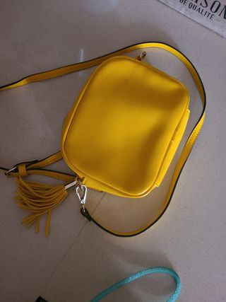 Bolso amarillo