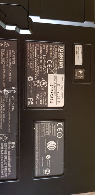 Proyector Toshiba TDP-EW25