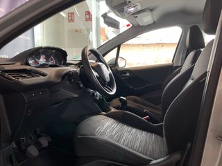 Peugeot 208 1.6 75CV Access