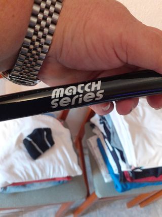 raqueta de Romester.