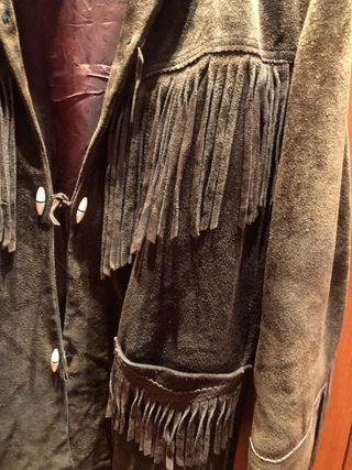 Chaqueta ante flecos