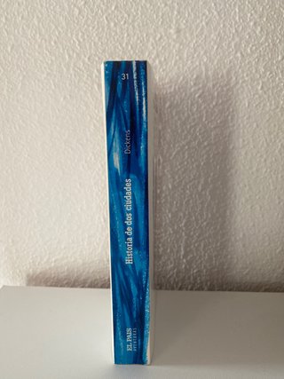 libro: Historia de dos ciudades. Charles Dickens