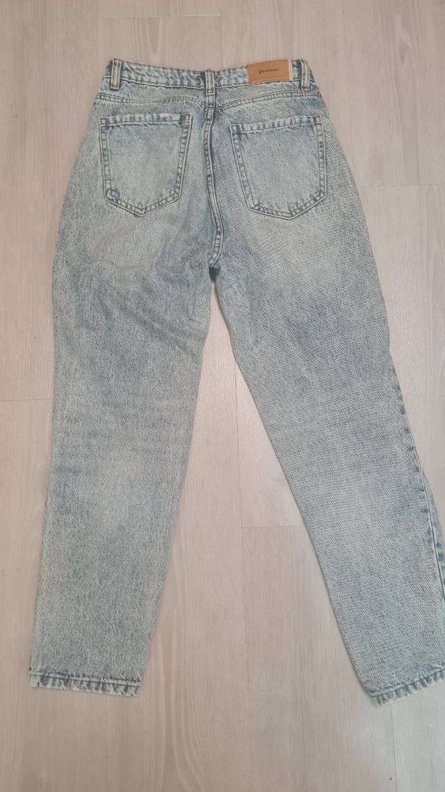 Pantaloni jeans stradivarius chiari