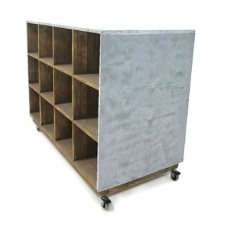 Mobiliario industrial procedente tienda Desigual