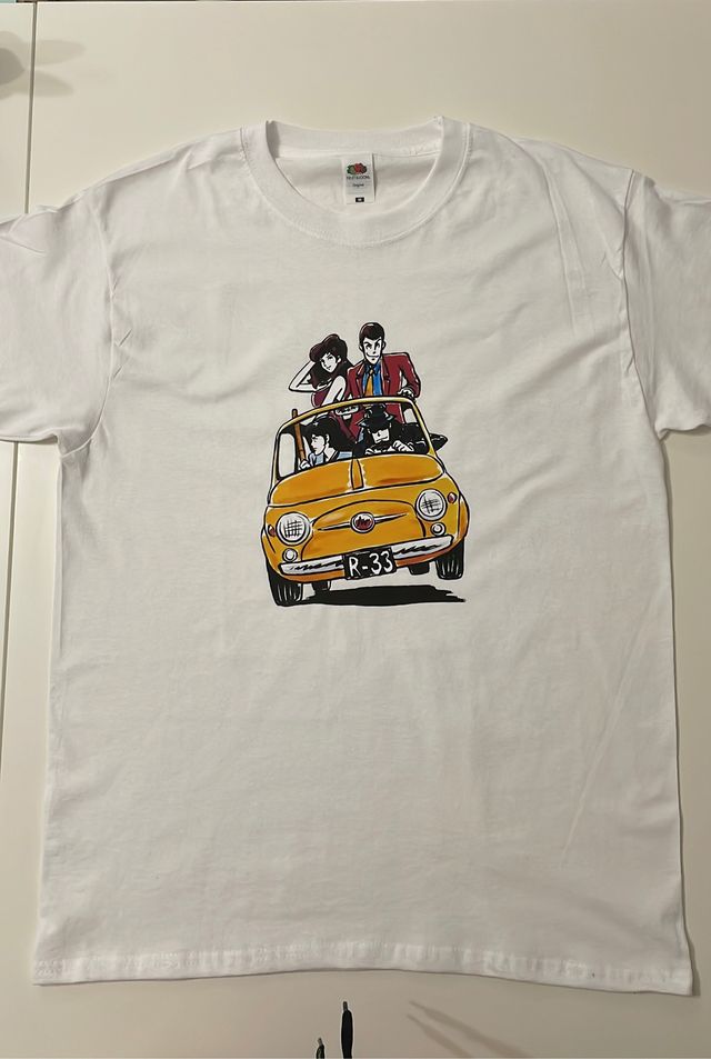 Maglietta Unisex Lupin e Squadra sulla Fiat 500