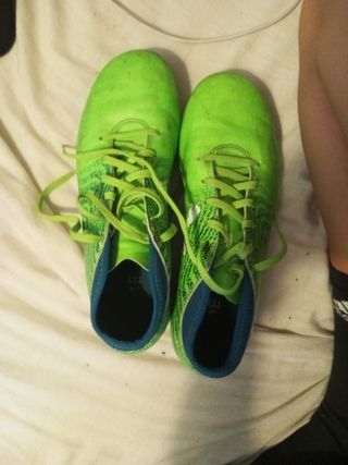 botas de fútbol puma talla 40