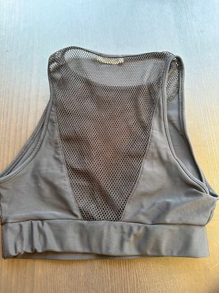 Sujetadores o tops encaje y deportivo