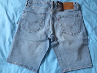 Levis 