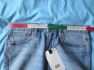Levis 