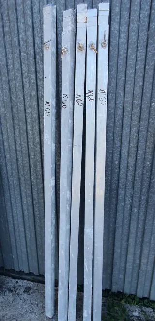 REGLAS Y PUNTALES ALUMINIO DE CONSTRUCCIÓN.