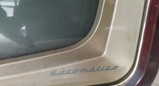 Televisor Philips antiguo