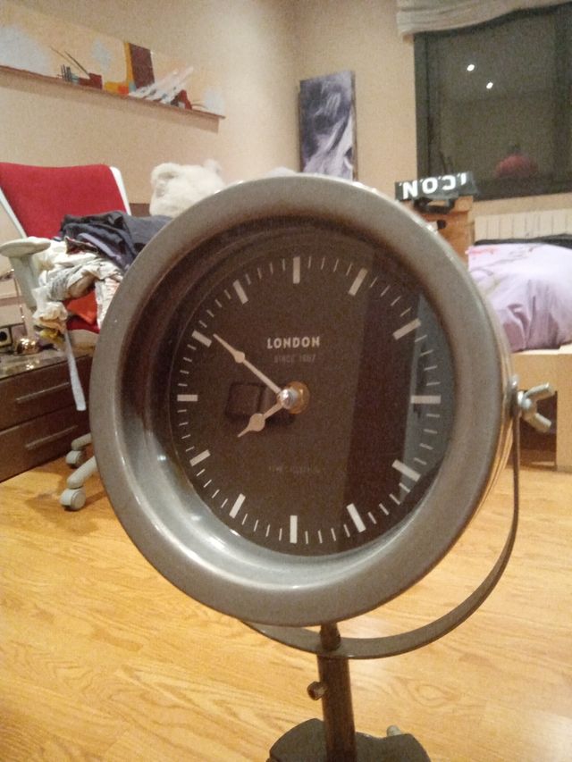 reloj de pie