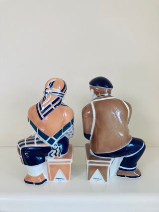 Figura sujetalibros hombre
