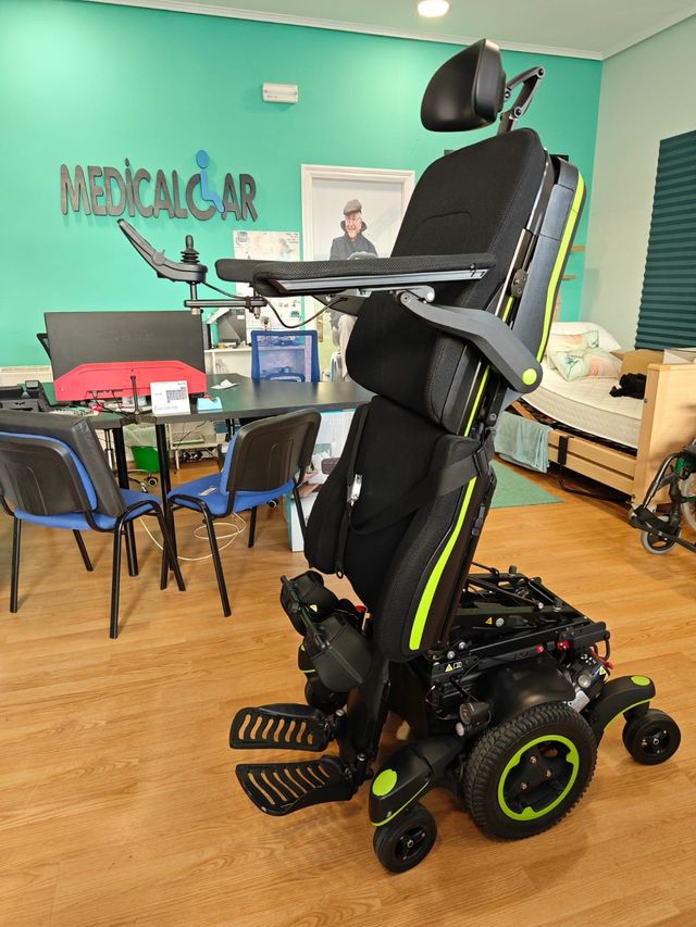 Silla de ruedas electrica Q700 UP-M