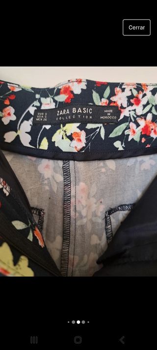 Pantalón corto de ZARA