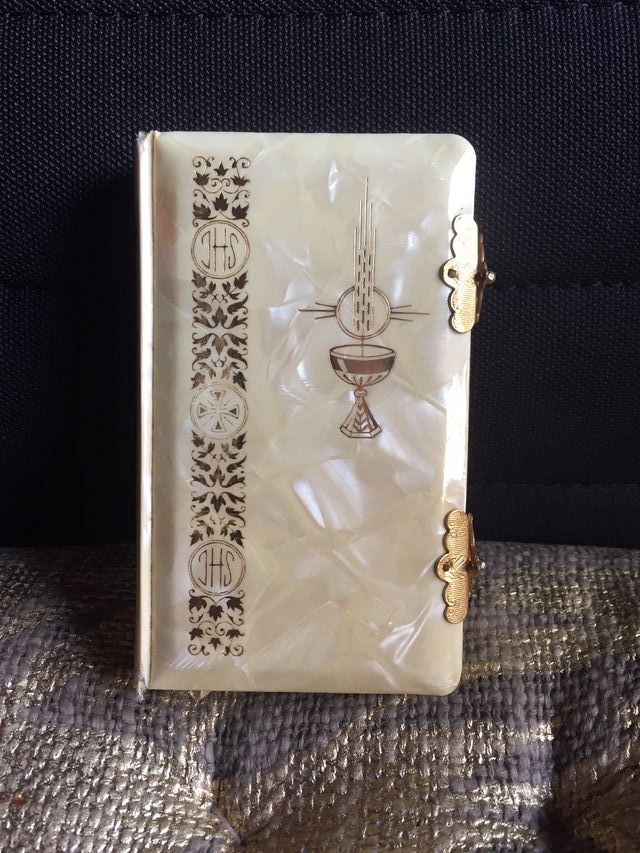 LIBRO DE 1ª COMUNIÓN ANTIGUO - TAPAS DE NÁCAR