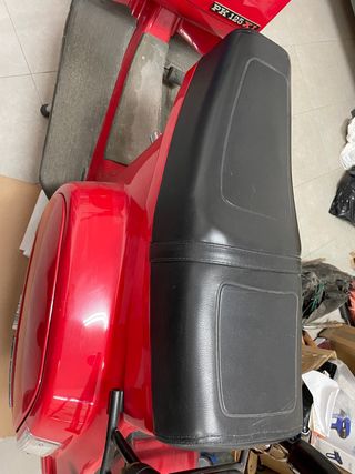 Vespa PK125Xl Rojo Ferrari