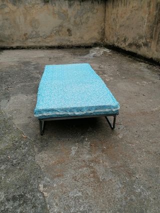 Cama turca plegable