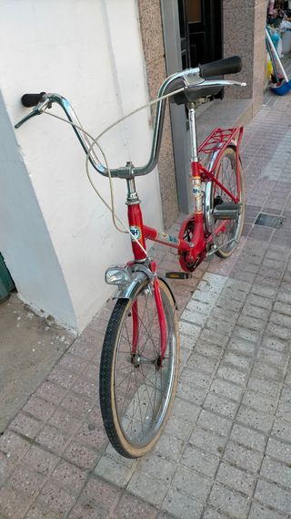 Bicicleta BH paseo vintage.
