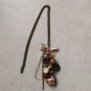 1€: Collar abalorios marrón
