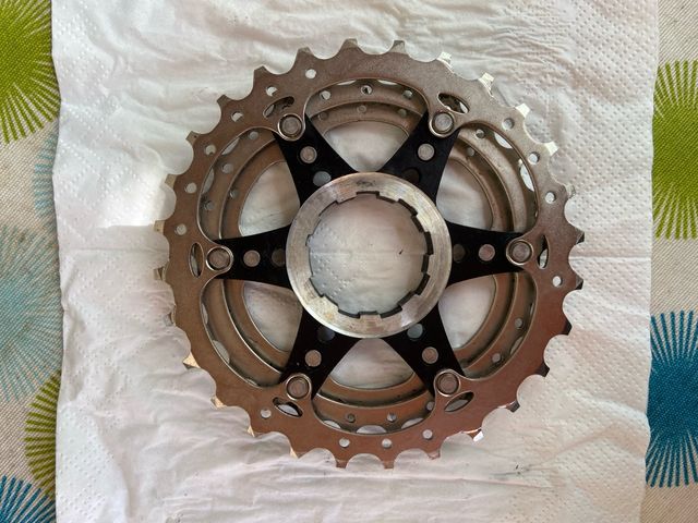 Cassette Shimano 11v adaptado para buje de 10v