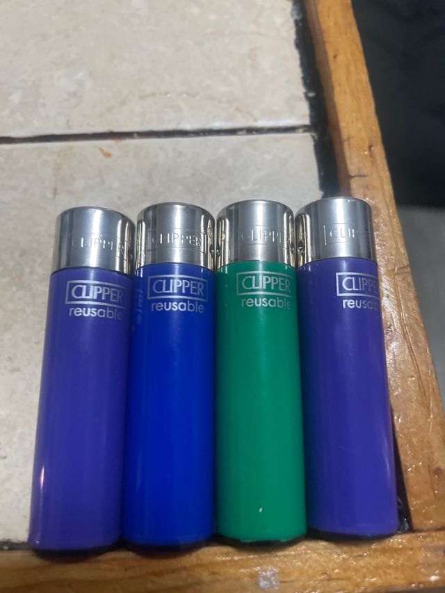 Mechero pequeño clipper