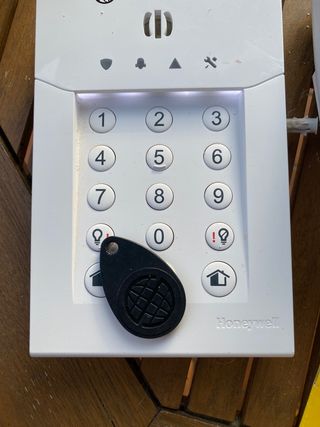 Apparecchiatura di allarme completa Honeywell