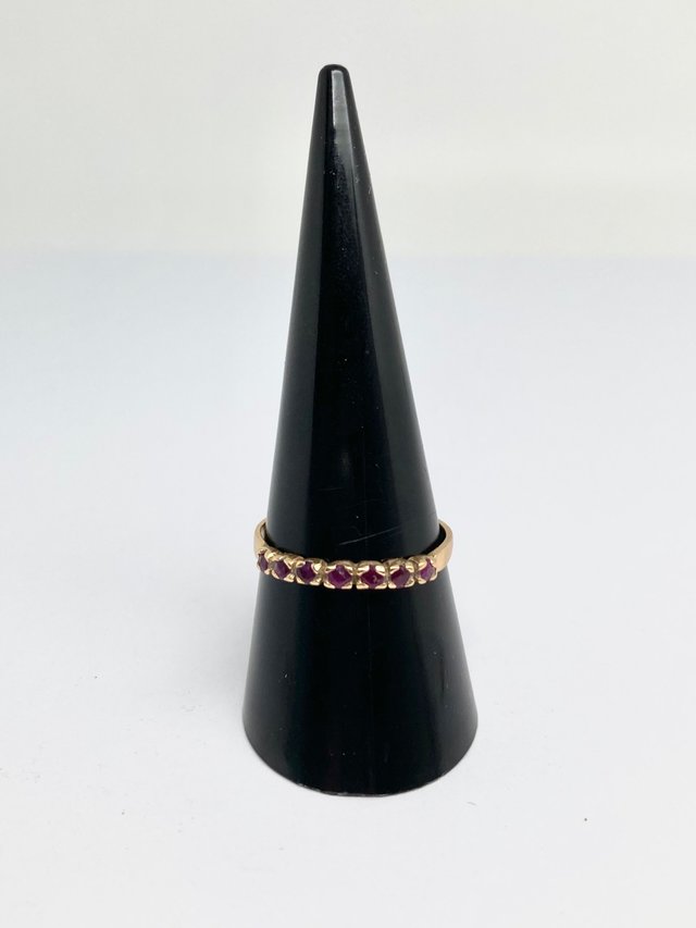 Anillo carril engarzado 18k peso: 1,50gr