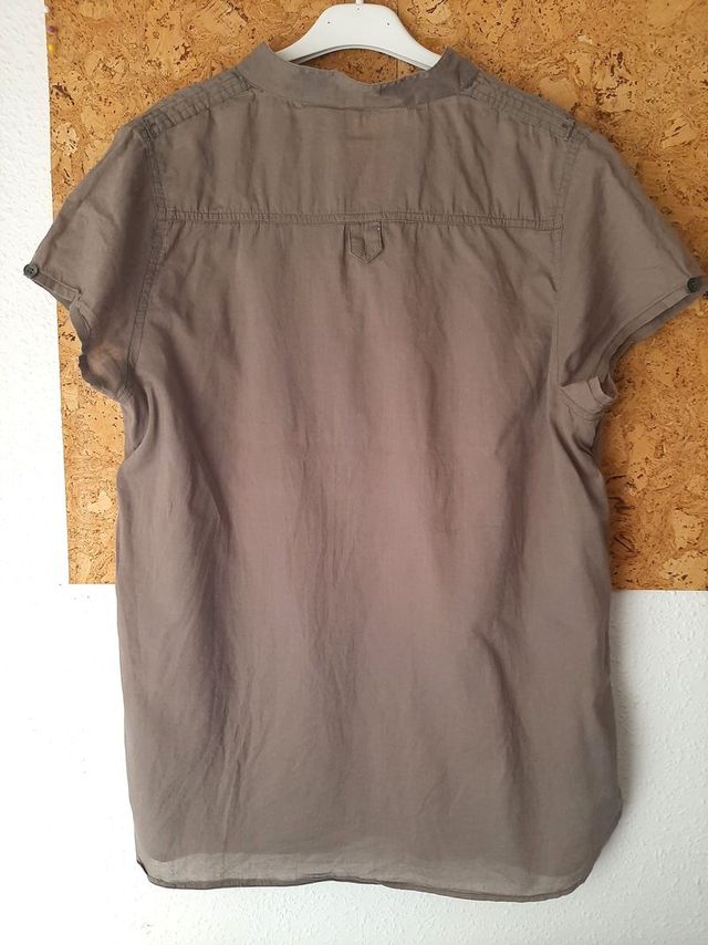 Camisa manga corta fresquita color verde militar