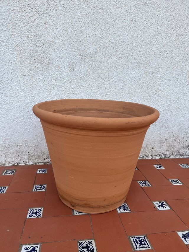 Macetero 64cm Terracota Barro + Plato de Regalo