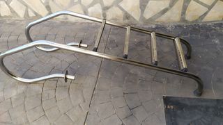 Escalera piscina
