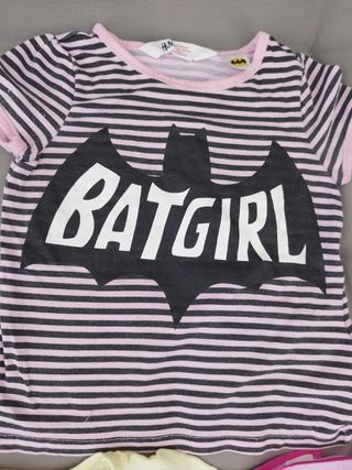 Lote camiseta niña 92cm Supergirl y Batgirl