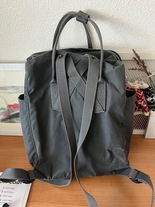 Mochila Fjallraven Kanken gris