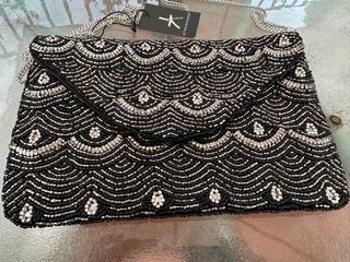Bolso fiesta con pedrería, nuevo con etiqueta 