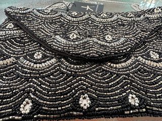 Bolso fiesta con pedrería, nuevo con etiqueta 