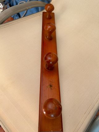 Perchero de madera 4 ganchos