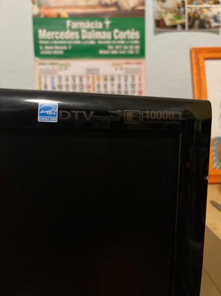 SAMSUNG SYNCMASTER 933HD - 18.5" / TDT