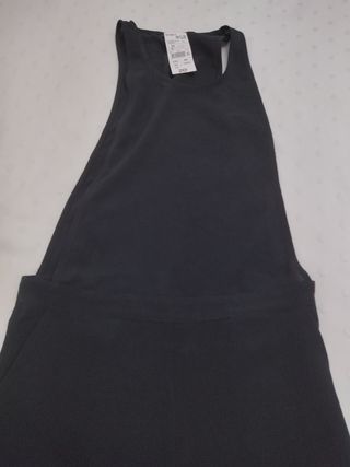 Pero/Buzo/Mono color negro. Fino