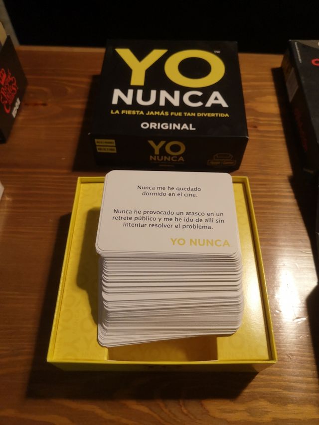 Pack juegos de mesa. Yo Nunca + Confusión