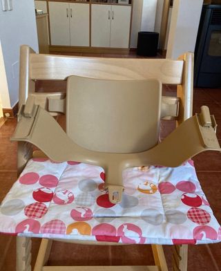 Baby set y cojín para trona stokke